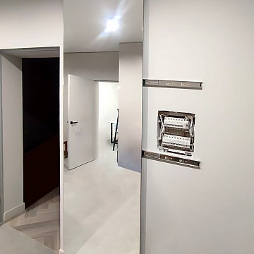  �473 ������������