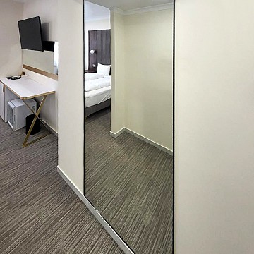  �499 ������������