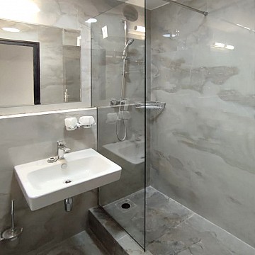  �546 ������������